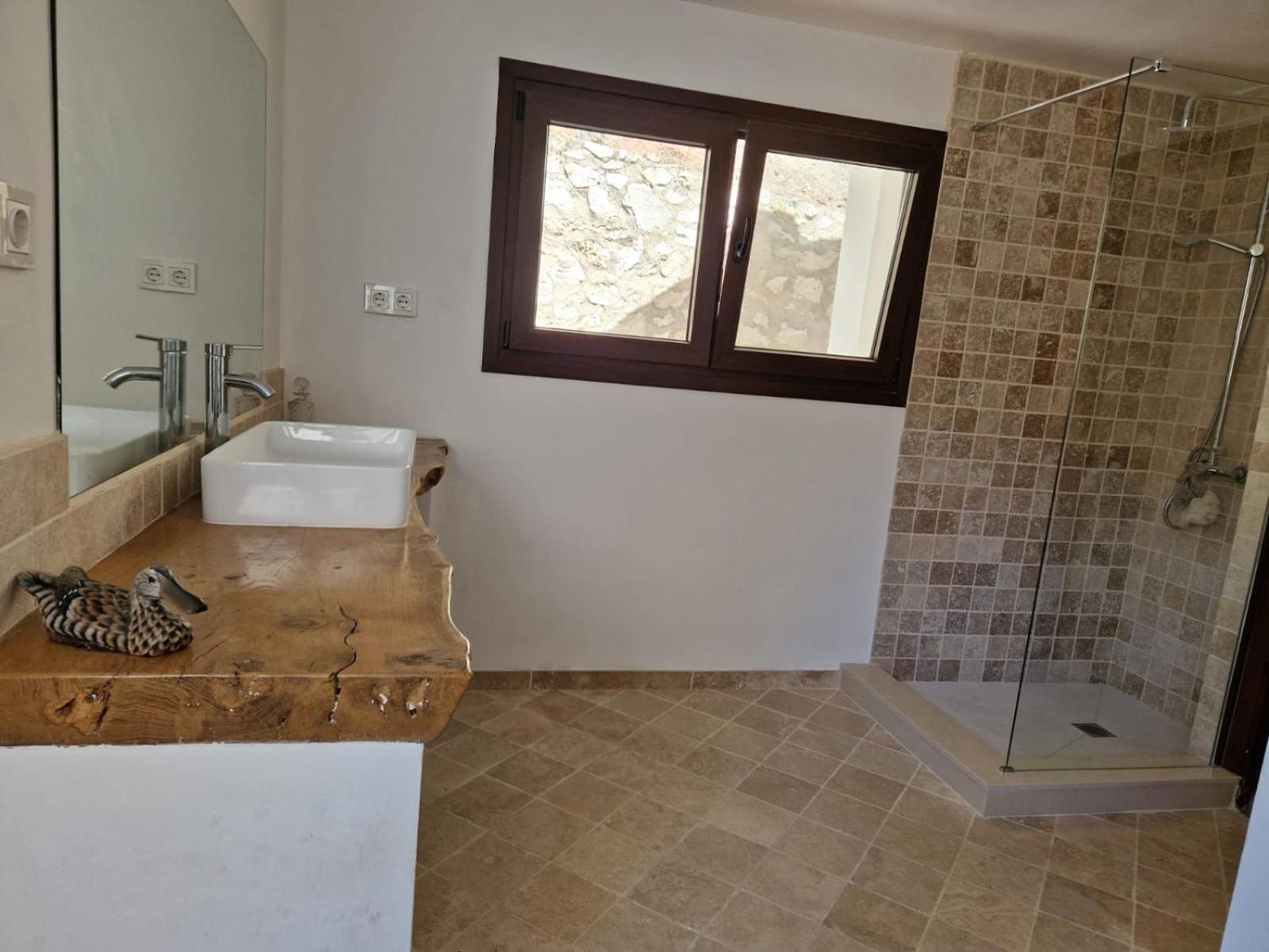 Apartamento Doble Con Bano Grande Privado En Piso Compartido *