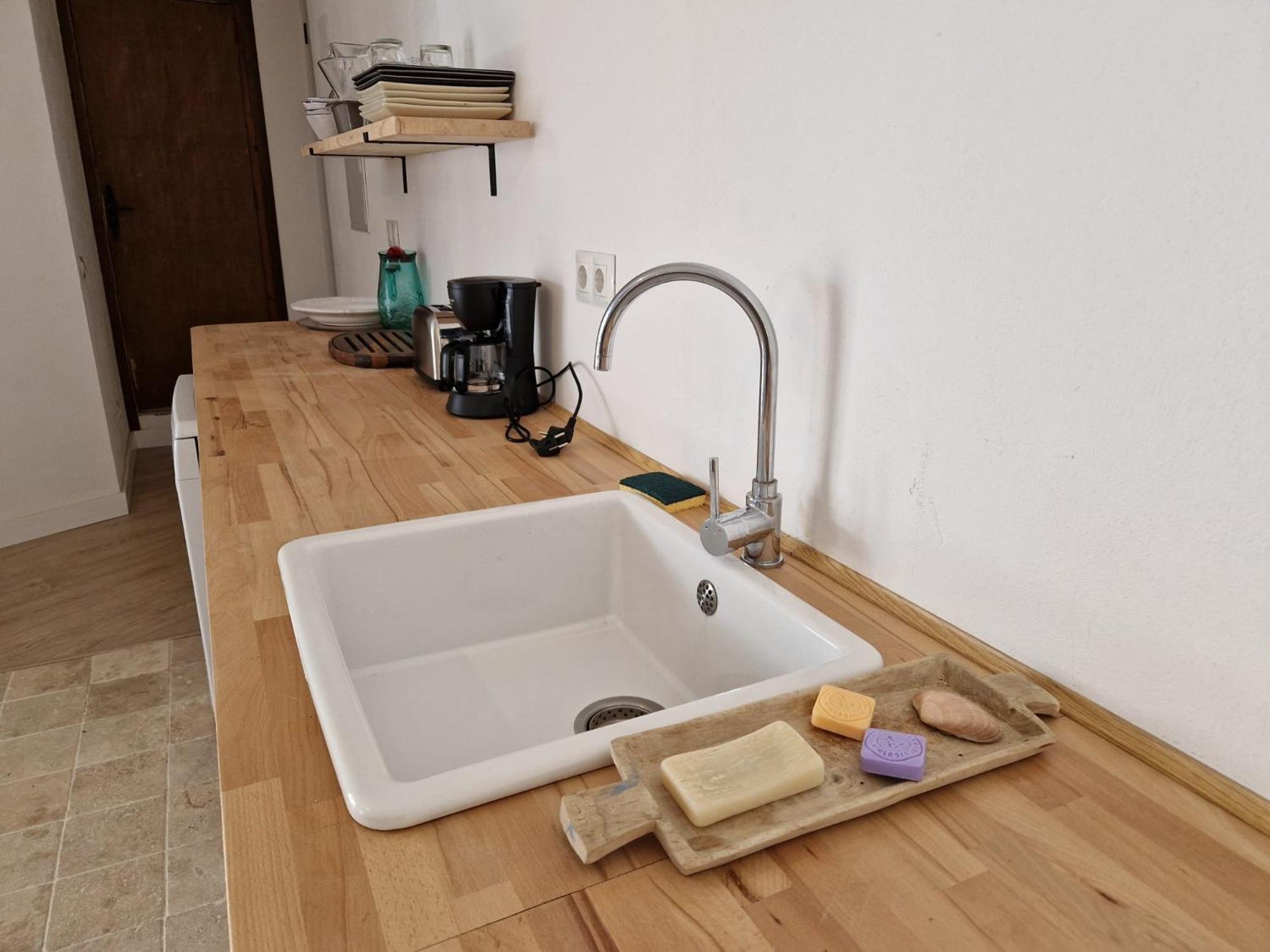 Doble Con Bano Grande Privado En Piso Compartido *