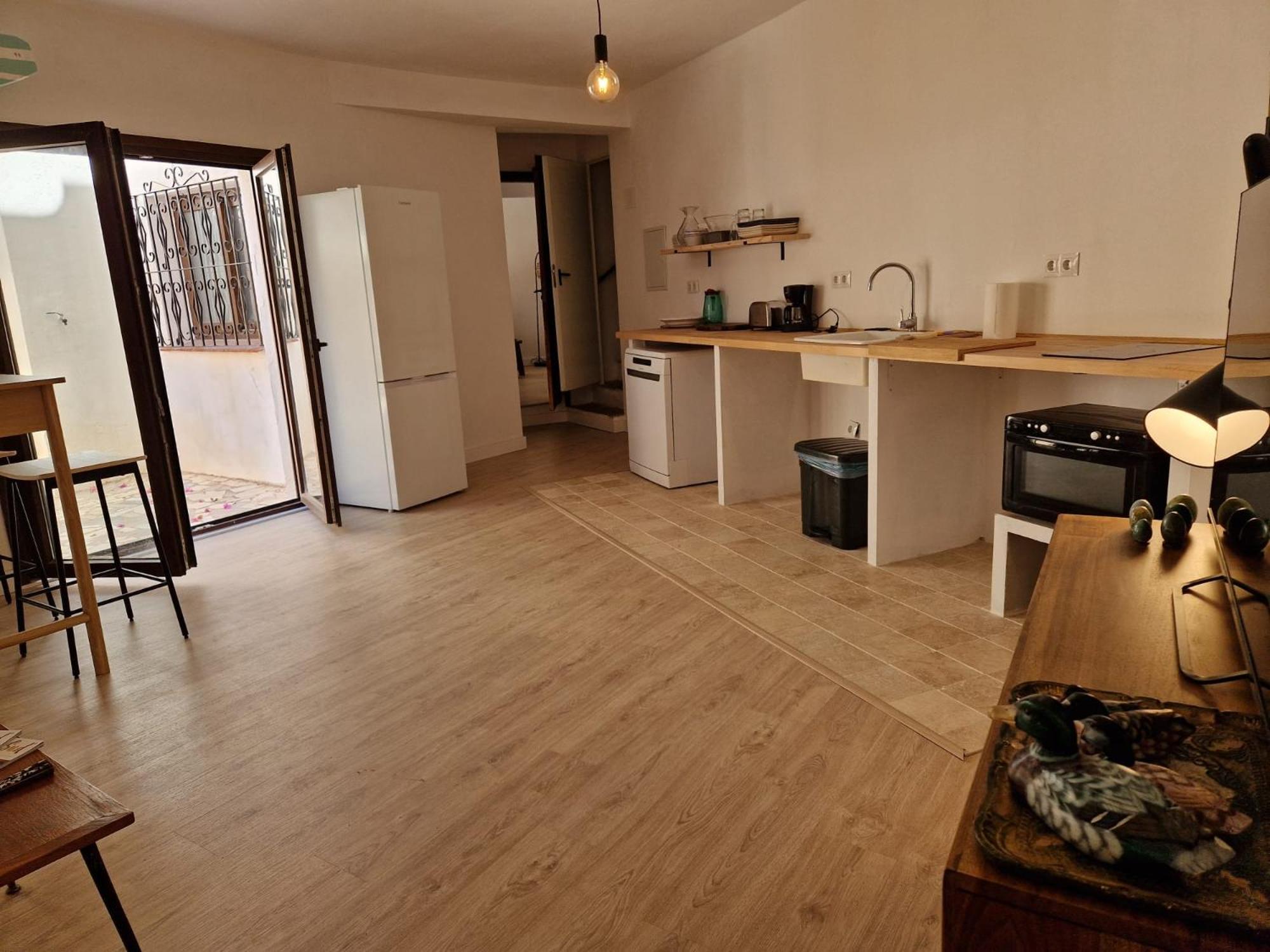 Doble Con Bano Grande Privado En Piso Compartido *
